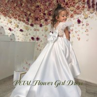 Petal Lace White First Communion Gown with Bow Girls Princess Dress Short Sleeve Evening Party Dress for Girls Customized