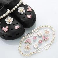 10 Stück Perlenkette Schuhanhänger für DIY rosa Schmetterling Perle Blume Sandale Zubehör abnehmbare niedliche Schuhschnalle Dekoration