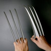NEW Wolverine 25cm Claws Cosplay Superhero James Howlett Breakproof Realistic Plastic Wolf Claw Halloween Role Play Party Props