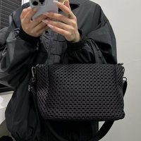 Ladies' fashionable mesh lightweight handbag, casual and personalized front pocket messenger bag