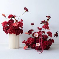 Luxus Rote Farbe Künstliche Blumen Hochzeit Dekoration Blumenarrangement Hintergrund Dekor Straße Führen Boden Blume Reihe Event Requisiten