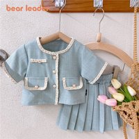 Bear Leader – petit ensemble vent d'encens pour filles, Version coréenne, haut à manches courtes, jupe plissée, ensemble deux pièces, nouvelle collection été 2023