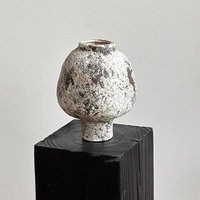Unique Niche Ceramic Vase, Vintage Wabi-Sabi Floral Container, Elegant Decor Ornament for Home Entryway and Living Room