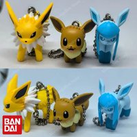 Bandai Pokemon Eeveelution Keychain Gashapon Figure Charms Eevee Sylveon Vaporeon Jolteon Flareon Bag Pendant For Pokemon Fans