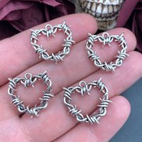 6pcs 23*24mm Thorns Heart Charms Barbed Wire Heart Charm Pendant Designer Charms For Jewelry Making DIY Jewelry Findings