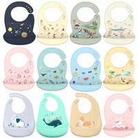 Silicone Babi Bib Waterproof Saliva Dripping Banana Bibs Cartoon Newborn Feeding Soft Edible Aprons Baby Adjustable Burp Scarf