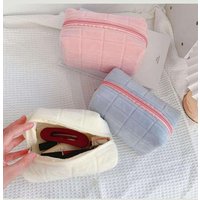 Square Cosmetic Bag Cute Cosmetic Bag Plush Makeup Pouch Travel Toiletry Bag Organizer Puffy Storage Bag for Women