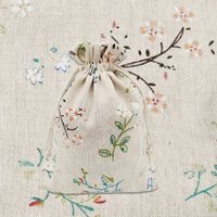 10pcs Floral & Bee Pattern Burlap Drawstring Gift Bags 5x7" - Elegant White Fabric Favor Pouches For Weddings, Party Showers, Bi