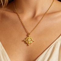 Zircon Round Compass Pendant Necklace for Women Stainless Steel Gold Color Choker Fashion Jewelry Hip Hop Accessories Gift
