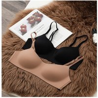 Soft Comfort Wireless Bra Breathable Fabric Elastic Material Seamless Bra Thin Cup Gathered Design Bralette Daily Wear