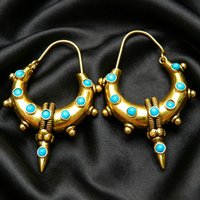 Vintage Personality Synthetic Turquoise Rivet Golden Plated Hoop Earrings Women's Fashion Punk Style Banquet Celebration Jewelry