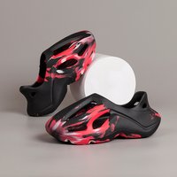 Men Beach Sandals Women Hollow Garden Shoes Tie-dyed Designer Hole Slippers Sneakers Unisex Water Shoes Slip on Foam Runner