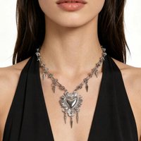 Punk Grunge Y2k Rock Rivet Clavicle Chain Exaggerated Love Pendant Cool Fashion Necklace Goth Charm Jewelry Hip Hop Accessories