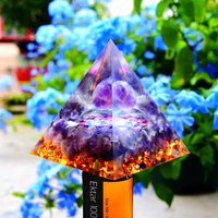Crystal Pyramid ornaments crushed stone glue dropping resin crafts home and office car decoration products decorations for home