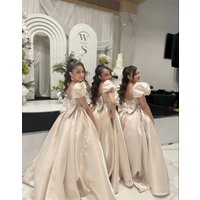 Satin Custom Flower Girl Dress for Wedding Puff Sleeve With Bow Floor Lenght Ball Gown Kids Birthday First Communion Ball Gown