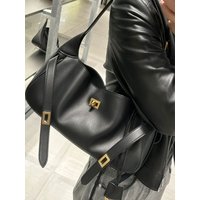 Retro Single Shoulder Underarm Bag Commuter Tote Bag Luxury Fashion Personality Handbag French Bread Lock Buckle Motorcycle Bag