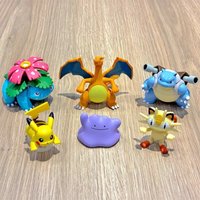 Tomy Pokemon Venusaur Collectible Figure Japanese Gashapon Capsule Toy Charizard Collection Desktop Decor For Adult Fans