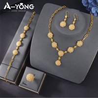 Dubai Nigeria Fashion Pearls Jewelry Set 24k Gold Plated Italian Retro Boho Necklace Arabic Women Exquisite Party Jewelrys