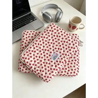 Sweet Strawberry Pattern Quilted Laptop Sleeve Case Portable Notebook Carrying Cover 11/13/14/15.6/16 Inch Notebook Tablet Pouch