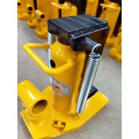 Claw Hydraulic Jack - Hand-Operated Duckbill Vertical Jack for Heavy-Duty Lifting