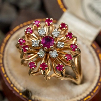 Light Luxury Floral Copper Ring Inlaid With Two-Tone Artificial Gems For Women, Suitable For Banquets And Formal Occasions