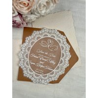 Personalizowane zaproszenia ślubne w stylu vintage z owalną koronką, eleganckie zaproszenia na przyjęcie, dekoracja stołu weselnego.