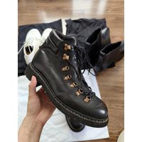 Vintage Low-Top Outdoor Climbing Boots Men's Metal Buckle Laced Genuine Leather Boots Gortex Retro Leather Shoes