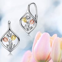 Huitan Women Drop Earrings Tricolor Tulip Design Trendy Elegant Wedding Engagement Lady Metal Accessories Fresh Style Jewelry