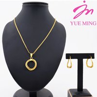 18K Gold-plated Two Piece Copper Jewelry Set Waterproof Earrings Warped Geometry Necklace Apply to America India Party Wedding