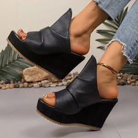 2026 Summer New Versatile Women Slippers Wedge High Heels Thick Bottom Fish Mouth Sandals Slipper Black Roman Style Slides Shoes