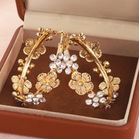 Exaggerated Hoop Earrings for Women Leaf Flower Gold Color Big Circle Earrings Vintage Trend Women's Jewelry Gift
