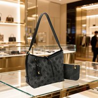 Classic Designer Paris Fashion Large Capacity Women Diaper Bag Elegant Leather Minimalist Leisure Business Shoulder