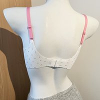Traceless Lace Wireless V Bra Flower Bow Shockproof Brassiere for Women Anti-sagging Gathered Breasts Seamless Bras Sport