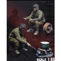 1/35 resin soldier model GK Russian tank crew Unassembled and unpainted DIY kit 876R