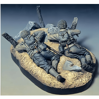 1/35 Casting Resin Model Assembly Kit, GK, Two American Soldiers, Unpainted (including Platform)