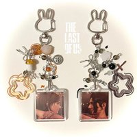 the last of us inspiration keychain