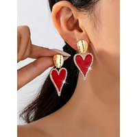 A Pair of Classic Heart-Shaped Oil-Drip Earrings with Sparkling Diamonds, Casual and Versatile for Women