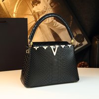 Vintage Chic Diaper Bag For Women Elegant Crossbody Bag Luxury Designer Tote Minimalist Leather Textured Square Satchel
