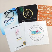 500 pièces de chiffons microfibres personnalisés pour le nettoyage des lentilles de lunettes, avec logo et image, emballage individuel OPP, pour le nettoyage des bijoux