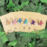 6pcs/12pcs charming butterfly keychain, includes a thank-you card, decorative bag hanger, perfect for birthdays and gatherings.