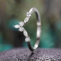Huitan Exquisite V Design Women's Ring with Shiny CZ Simple Stylish Daily Wear Accessories 3 Metal Colors Fashion Jewelry