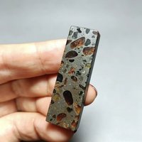 Hot 1Pcs Olive Meteorite Strong Magnet Meteorite Pendant Collectible Specimen Home Falling Stone Decor Ornaments about 25g