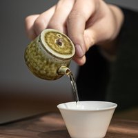 Mini Side Handle Teapot Set Shaped Travel Kung Fu Tea Pot Ceramic Portable Tea Wares Small Table Decor Tea Pet Gift For Friend