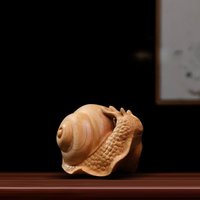 1 PC Wooden Craft Wood Carved Snail Handheld Ornament Desk Decor for Study Office Tea Pet Handmade Animal Figurines Decoration