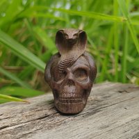 Wooden Snake Skull-Shaped Decorative Ornament, Desktop Decoration for Study and Living Room, Mysterious Style Art Design, Home Space Decoration, Creative Design Decorative Piece, Suitable for Gothic