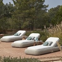 Outdoor Leisure Lounge Bed Courtyard Villa Braided Rope Garden Villa Pool Outdoor Rattan Lazy Single Bed Furniture