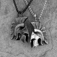 Vintage Spartan Helmet Necklace Stainless Steel Pendant Punk Rock Men Chain Hip Hop for Rider Boyfriend Biker Jewelry Best Gift