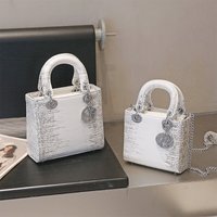 2026 New Women's Animal Patterned Lizard Skin Diana Handbag Tote Bag High-End Diamond Grid Chain Versatile Handbag