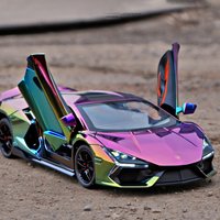 1:24 Revuelto Elektroplaterowany Model Samochodu z Stopu Metali, Zabawka z Dźwiękiem i Światłem dla Dzieci