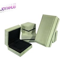 Customization Logo Fashionable Grass Green Faux Fur Clover Jewelry Case Jewelry Packaging Box for Necklace Bracelet Earring Gift